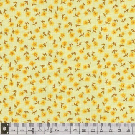 Tissu patchwork fleuris sur fond jaune pâle - 18012