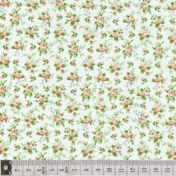 Tissu patchwork fleuris sur fond vert clair  - 18025