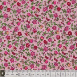Tissu patchwork fleuris sur fond écru  - 18033